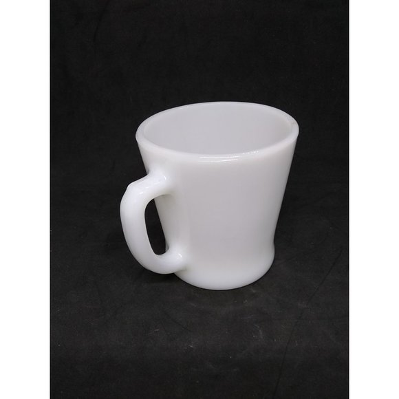 Vintage Anchor Hocking Milk glass D handled Mug - Picture 3 of 7